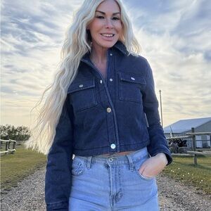 Women's denim semi cropped Jacket large
